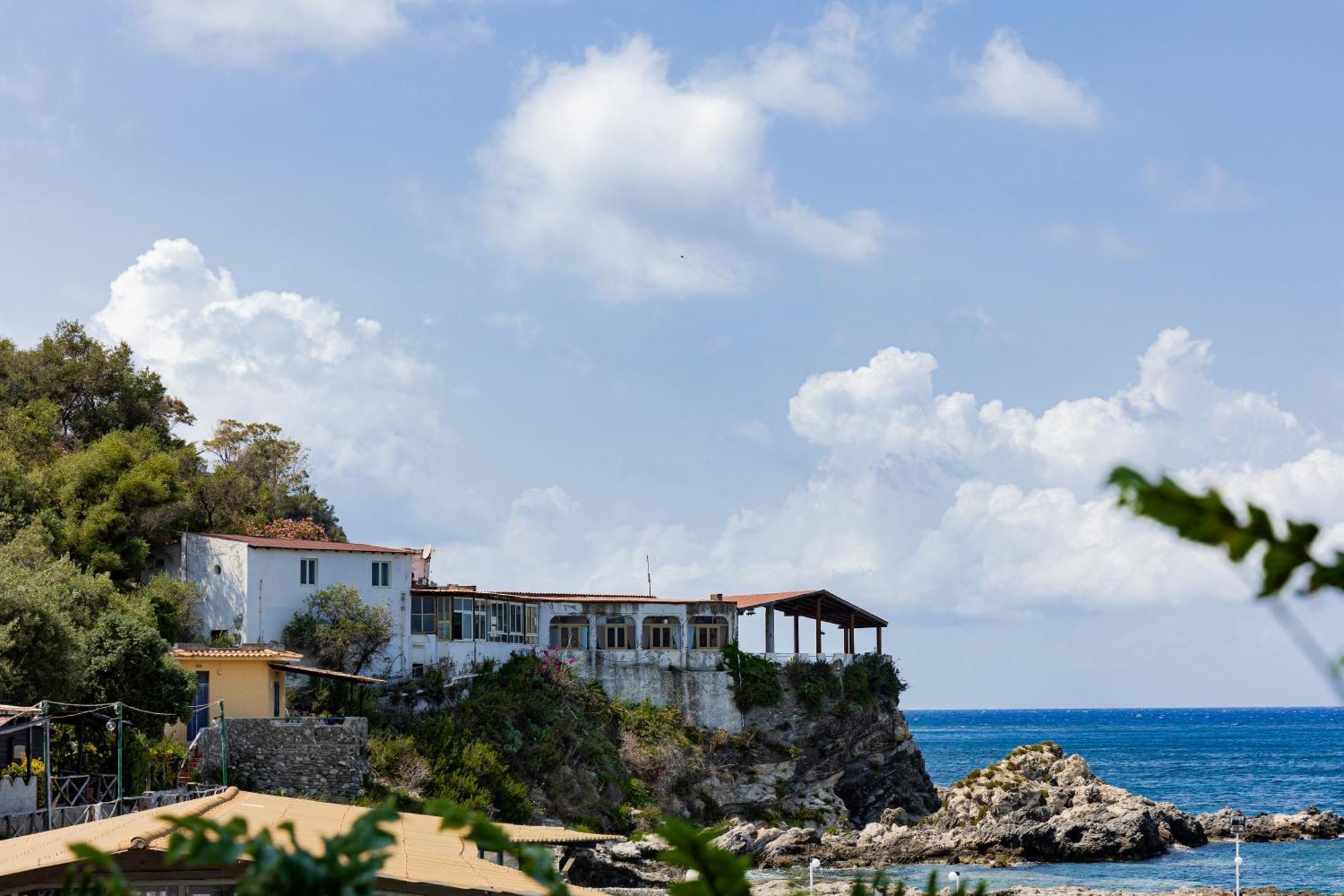 Riva Smeralda Camping Lodge Milazzo Exterior foto