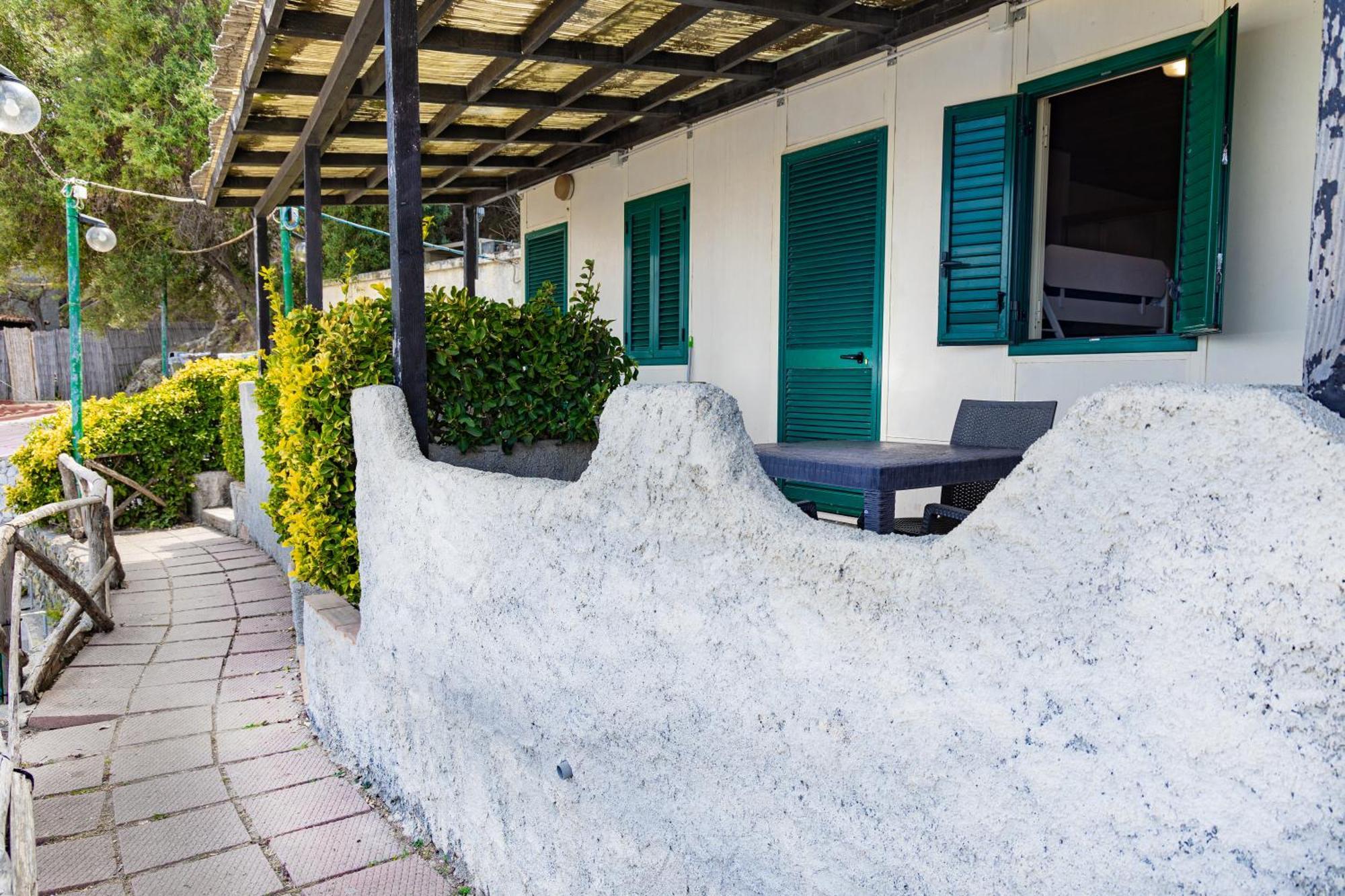 Riva Smeralda Camping Lodge Milazzo Exterior foto